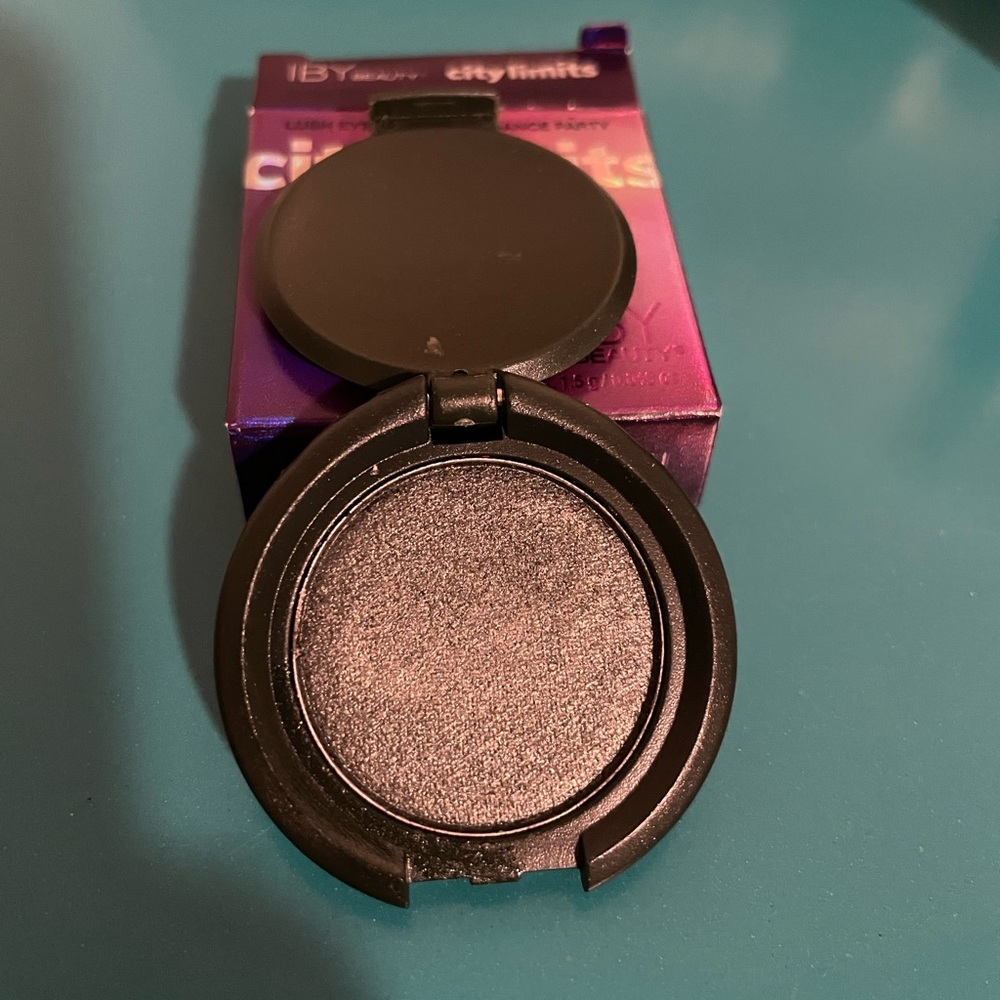 💋New Assorted Cosmetics - Picture 6 of 8